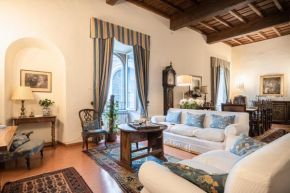 Roman Holiday apartment for 6 by Piazza Navona